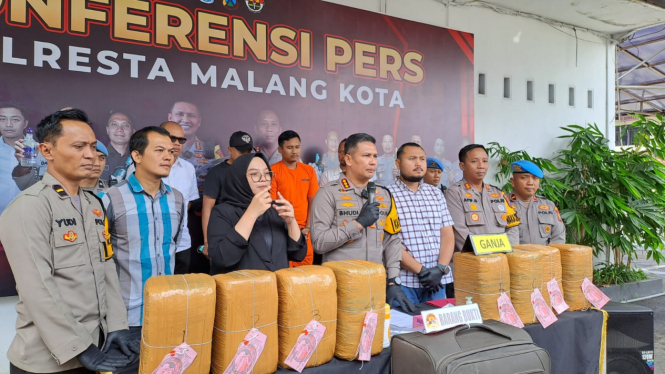 42 Kilogram ganja dari tangan kurir diamankan Polresta Malang Kota 