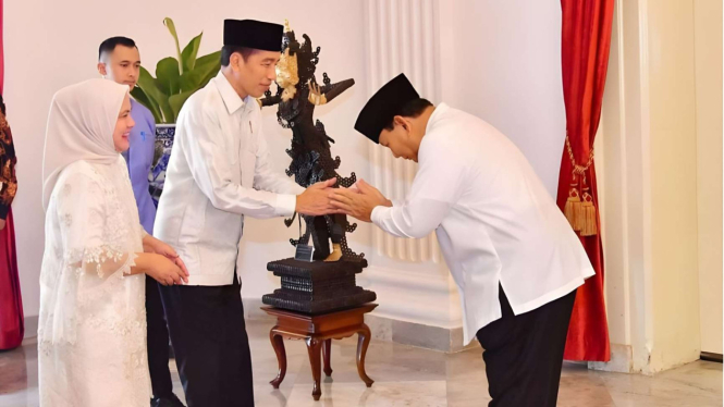 Prabowo Sarapan Bareng Jokowi di Istana Negara