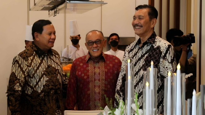 Hari Kedua Lebaran, Prabowo Keliling Kunjungi Para Kerabat Dekat