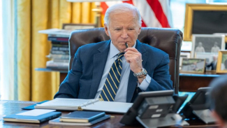 Joe Biden abre empregos, salário de 1,3 bilhão de IDR