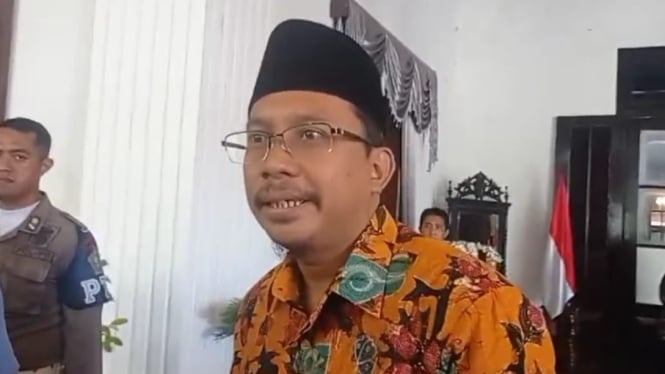 Bupati Sidoarjo Ahmad Muhdlor atau Gus Muhdlor usai halal bihalal di Pendopo Delta Wibawa Sidoarjo.