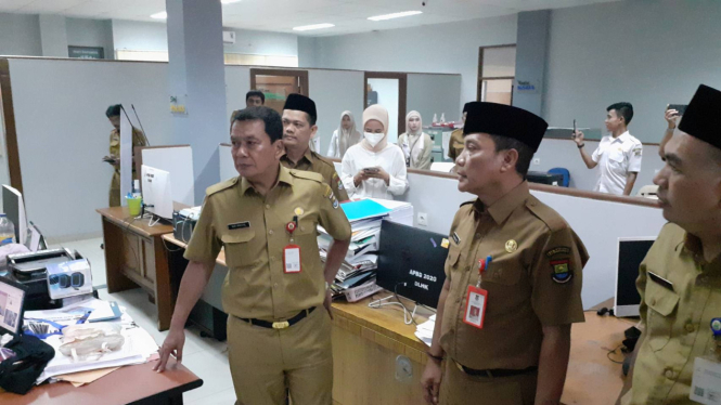 Sekda Kabupaten Tangerang Maesal Rasyid lakukan sidak