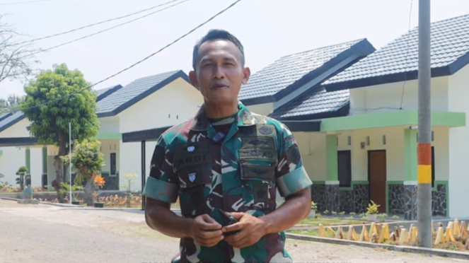Wojsko VIVA: dowódca Yonif 305 Tengkorak, podpułkownik Inf Ardiansyah alias Raja Aibon Kogila.