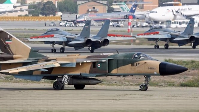 Jet tempur SU-24 Iran disiagakan mengantisipasi serangan Israel