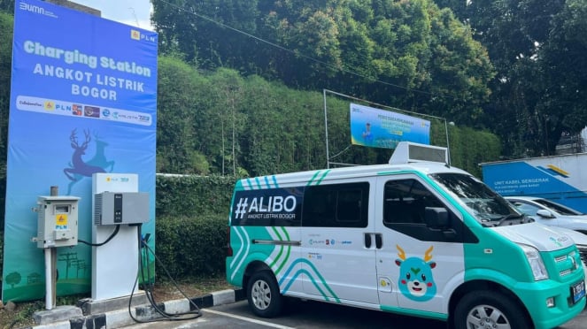 Elektryczny transport publiczny Bogor (ALIBO) i publiczna stacja ładowania pojazdów elektrycznych