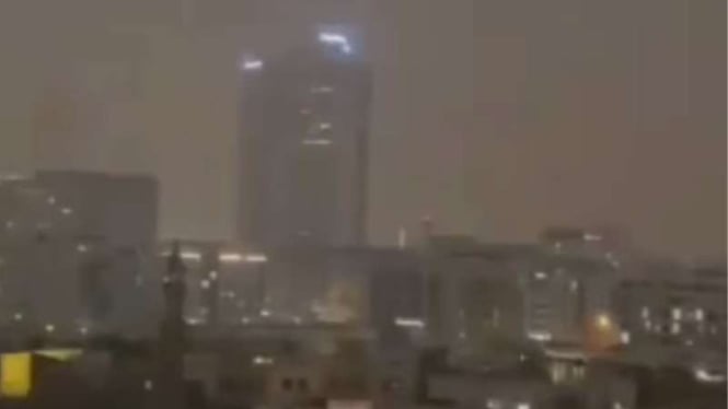 Hujan lebat melanda Kota Dubai, Uni Emirat Arab (UEA).