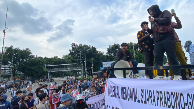 Demo mahasiswa terkait hasi pemilu 2024