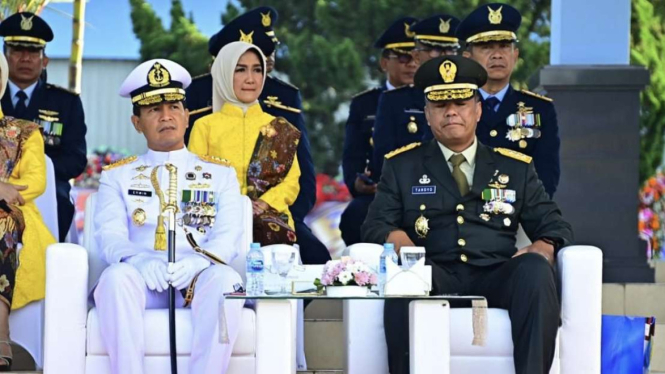 VIVA Militer: Wakasal Laksdya TNI Erwin S. Aldedharma hadiri HUT ke-78 TNI AU