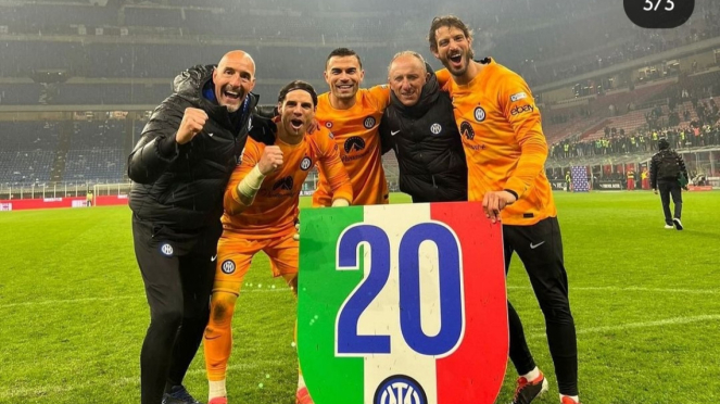 Emil Audero celebra el cumpleaños del Scudetto del Inter de Milán