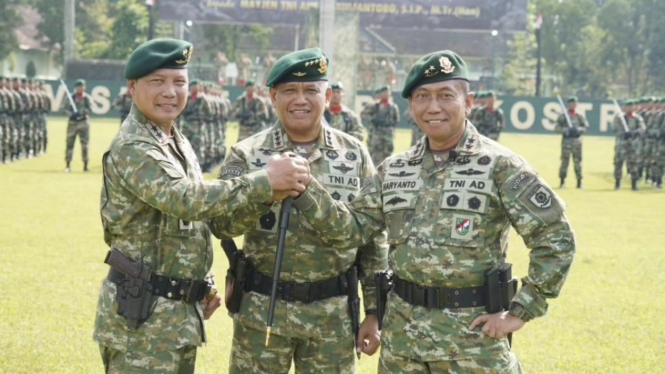 VIVA Militer: Pangkostrad pimpin Sertijab Panglima Divisi Infanteri 2