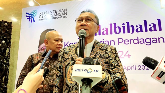 Menteri Perdagangan, Zulkifli Hasan, di acara Halalbihalal 2024 yang digelar di Kantor Kementerian Perdagangan, Jakarta, Kamis, 25 April 2024.