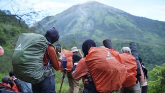 Pertama Kali Mendaki Gunung? Biar Kaki Tak Cepat Pegal Coba 5 Latihan Ini Dulu!