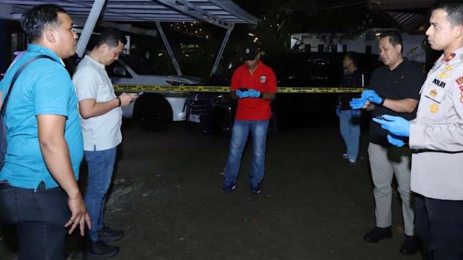 Kasat Reskrim Polres Jakarta Selatan, AKBP Bintoro di TKP Polisi Bunuh Diri