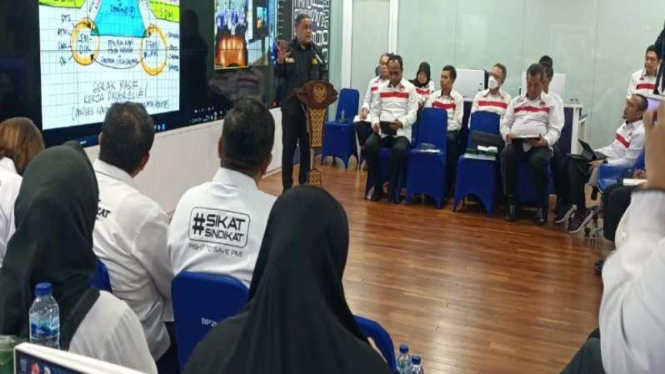 Kepala BP2MI Benny Rhamdani dalam rapat pimpinan BP2MI, di Jakarta.