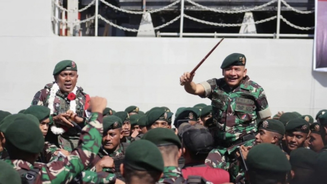 VIVA Militer: Pangdivif 3 Kostrad sambut kedatangan Satgas Pamtas RI-PNG