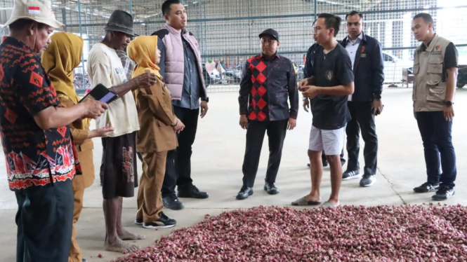 Satgas Pangan Polri Cek Sentra Produksi Bawang Merah di Brebes, Jawa Tengah.