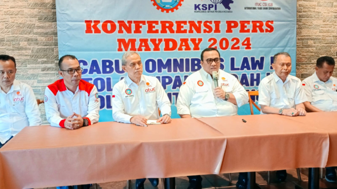 Presiden KSPSI Andi Gani Nena Wea saat konferensi pers Mayday 2024