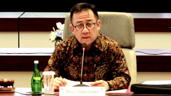 [Presiden Direktur Astra International, Djony Bunarto Tjondro, dalam konferensi pers RUPST Astra 2024, Selasa, 30 April 2024]