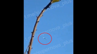 Un vídeo de un avión de combate ucraniano perseguido por un misil nuclear ruso, como en la película Top Gun