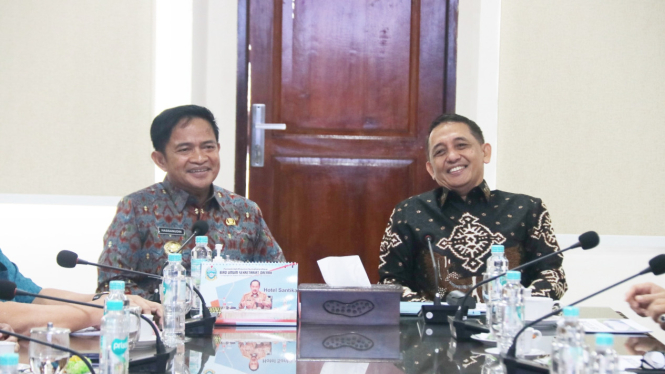 Pj Gubernur Sumut, Hassanudin menerima audiensi Nasional Paralympic Comitee of Indonesia, di Kantor Gubernur Sumut.(dok Pemprov Sumut)