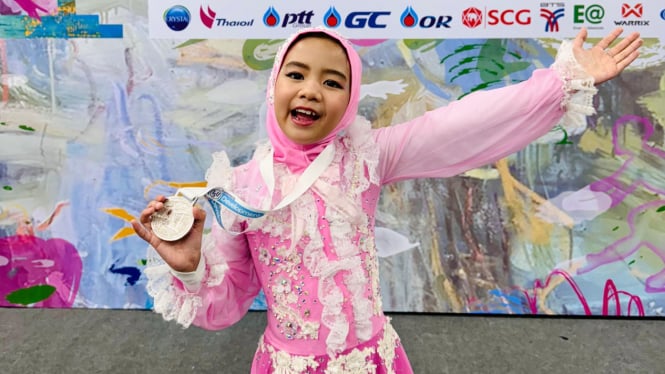 Atlet Cilik Ice Skating, Medina Khaira Fastabiqa