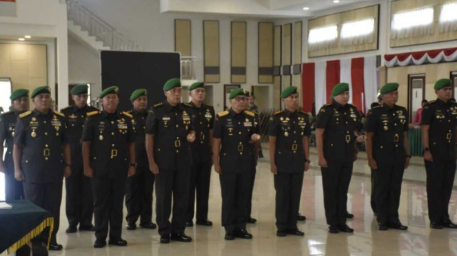 Mayjen TNI Candra Wijaya, merotasi jabatan Pejabat Utama Kodam XIII/Merdeka.