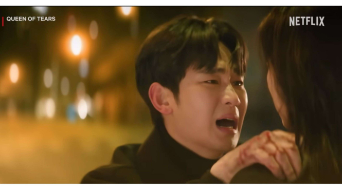 Adegan Kim Soo Hyun menangis di Queen of Tears