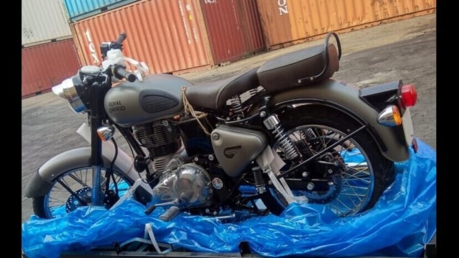 Bea Cukai lelang Motor Gede Royal Enfield