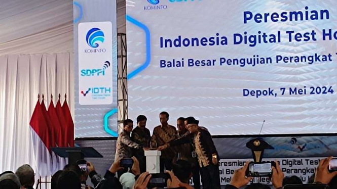 Presiden Jokowi Resmikan Indonesia Digital Test House (IDTH) di Depok