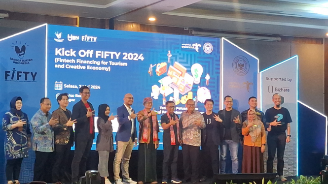 Menparekraf Sandiaga Uno membuka FIFTY 2024 di Kota Bogor. VIVA/Muhammad AR