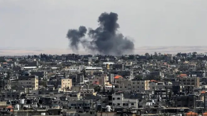 VIVA Military: El ataque del ejército israelí a la ciudad de Rafah en la Franja de Gaza