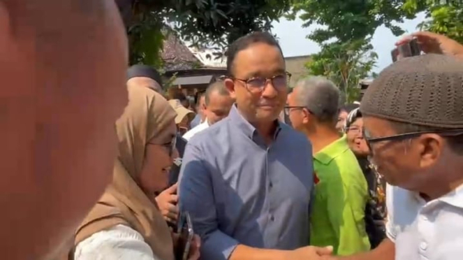 Anies Baswedan em sua casa na área de Lebak Bulus, sul de Jacarta