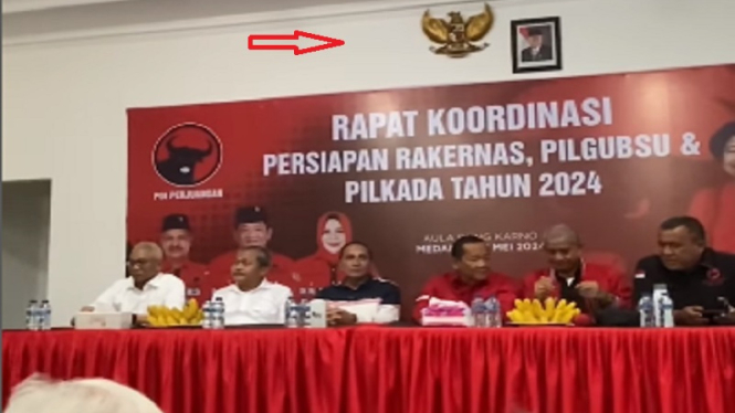 Foto Presiden Jokowi tidak dipajang di kantor DPD PDIP Sumut