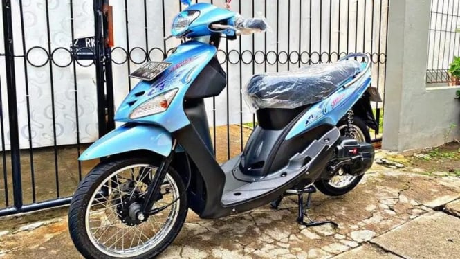 Wanita Pura-pura Sederhana Pakai Yamaha Mio Padahal Rumahnya Bak Istana