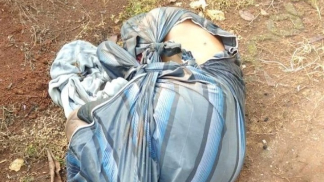 Jasad pria ditemukan terbungkus kain sarung di tangerang selatan