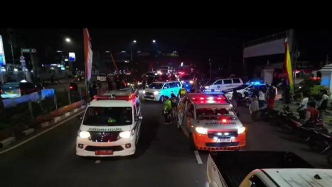 Pemkot Depok kirim puluhan ambulans ke Subang untuk evakuasi korban kecelakaan
