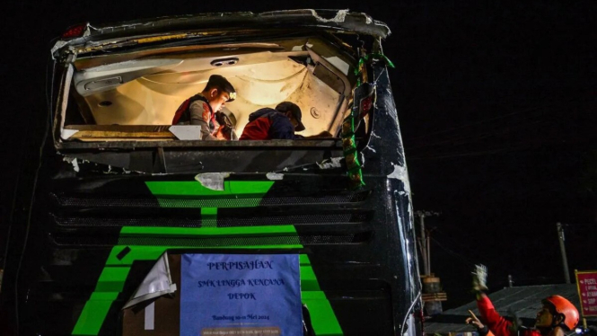 Bus pariwisata alami kecelakaan maut di Ciater Subang