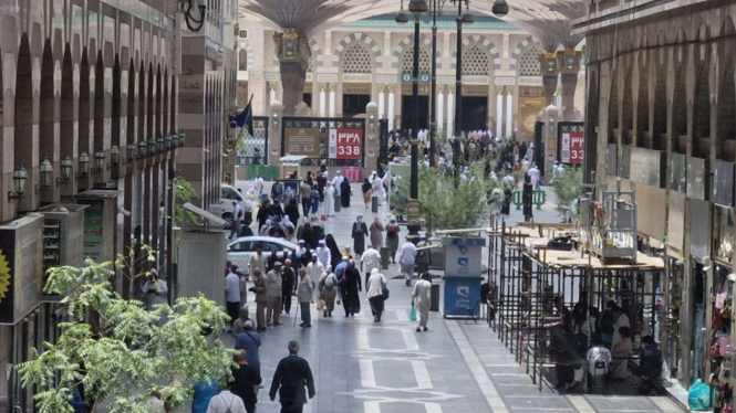 Salah satu hotel jemaah di Madinah, berjarak 100 meter dari Masjid Nabawi