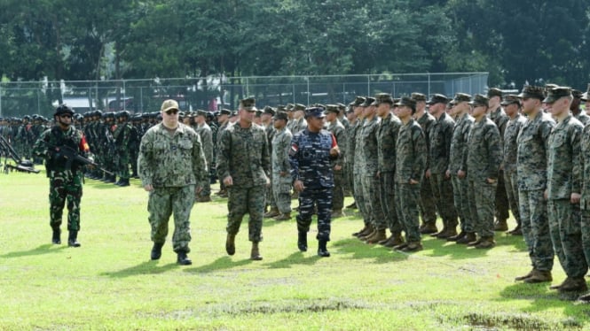 VIVA Militer: TNI AL dan Angkatan Laut AS gelar Latma CARAT 2024 di Lampung