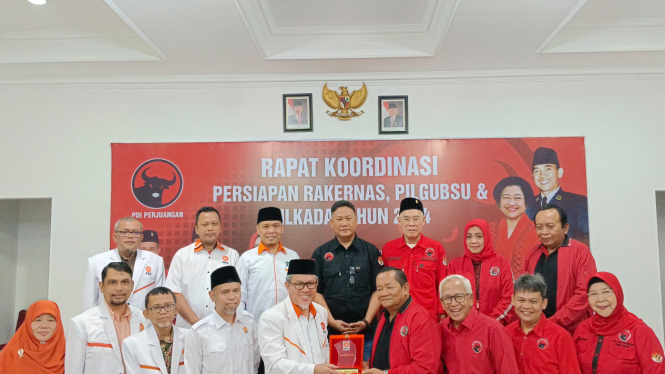 Pengurus DPW PKS Sumut bersilaturahmi ke Kantor DPD PDIP Sumut, di Kota Medan.(istimewa/VIVA)
