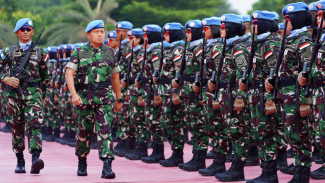 Lleva a cabo con éxito una misión de mantenimiento de la paz en el Congo; 1.021 soldados del TNI recibieron el Satya de Jokowi