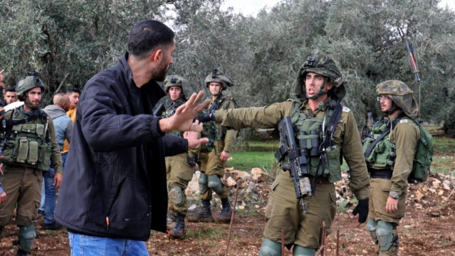 VIVA Militer: Tentara Israel mempersekusi warga sipil Palestina