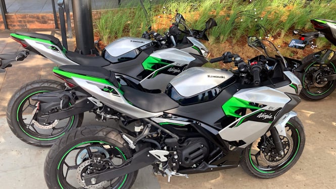 Kawasaki Ninja e-1