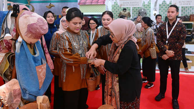 Ibu Iriana Joko Widodo menghadiri Dekranas Expo 2024