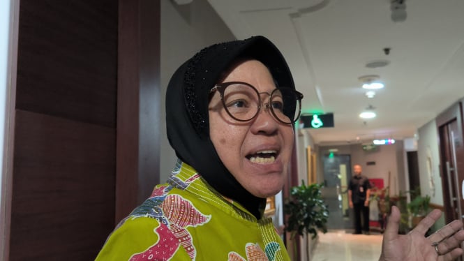 Menteri Sosial, Tri Rismaharini di Kantor Kemensos, Jakarta Pusat, Jumat, 17 Mei 2024