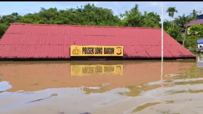 Puluhan kampung di Kabupaten Mahakam Ulu (Mahulu) Kalimantan Timur terendam banjir