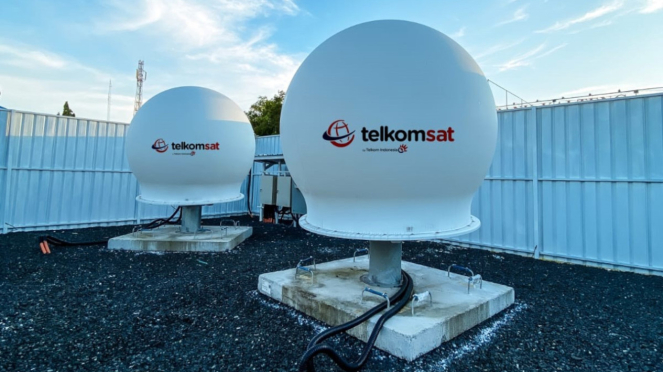 Telkomsat.