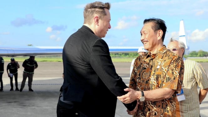 Menko Marves, Luhut Binsar Pandjaitan sambut Elon Musk di Bali