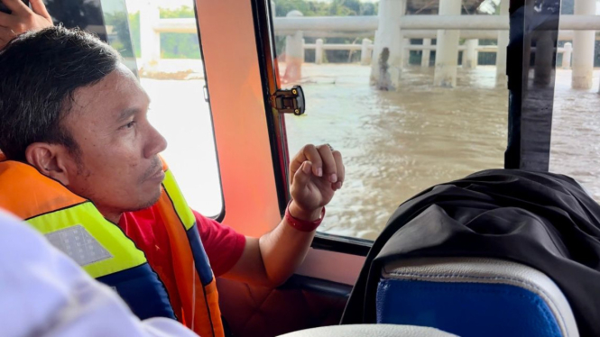 Ketua DPRD Provinsi Jambi, Edi Purwanto Tinjau Jembatan Aurduri 1 Kota Jambi 