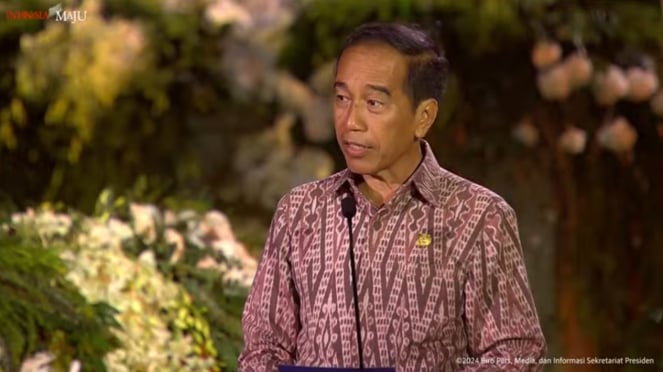 Presidente de RI Joko Widodo (Jokowi) en la cena de gala del Foro Mundial del Agua (WWF) 2024 en Bali (sumer: tangkapan layar YouTube Sekretariat Presiden)